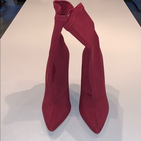 Cape Robbin Maroon Boots - Picture 2 of 6